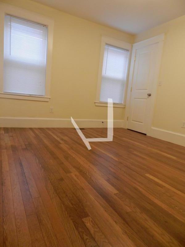 61 Poplar St, Mount Auburn (Watertown)