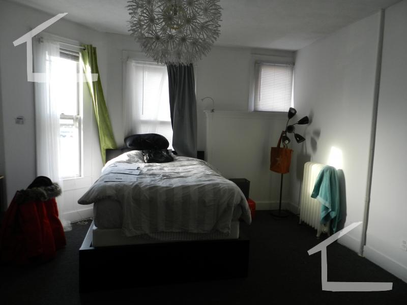 218 Hemenway St, Fenway