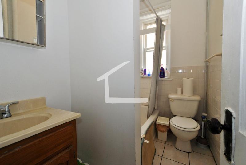 4 Price Rd, Brighton