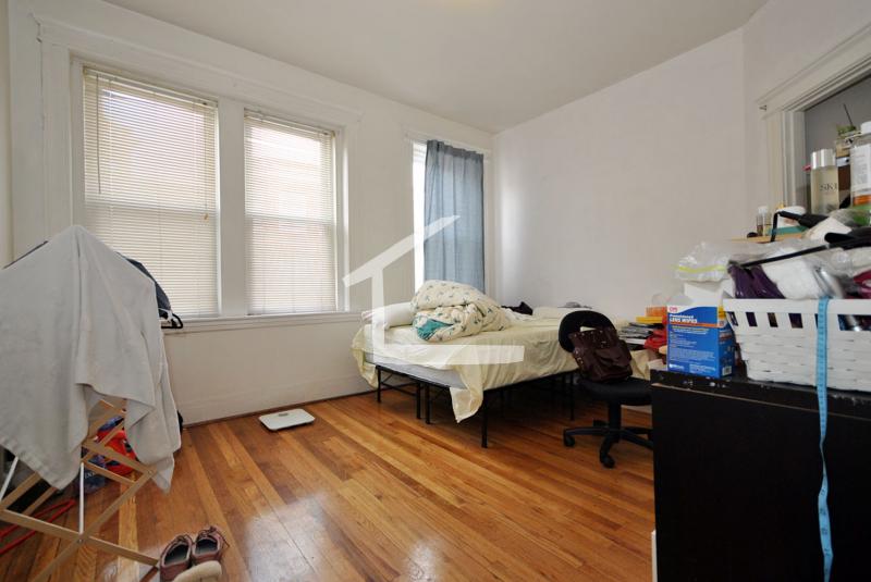 4 Price Rd, Brighton