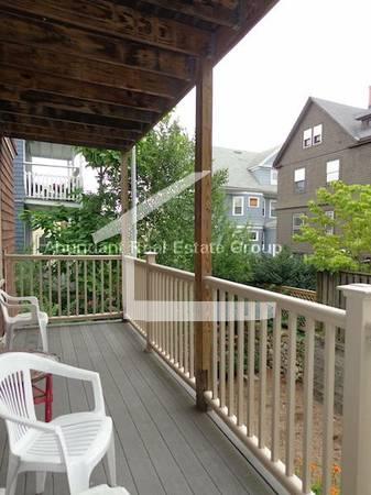 10 Cambridge Ter, Porter Square