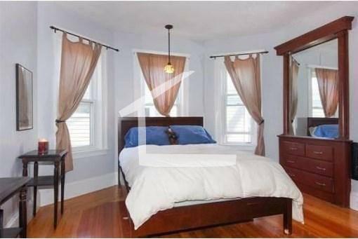 10 Cambridge Ter, Porter Square