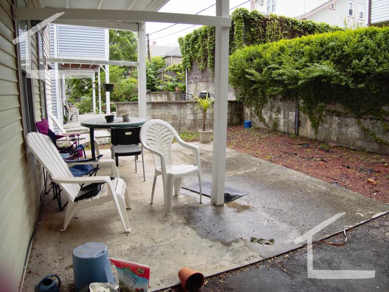 54 Tremont St, Oak Square