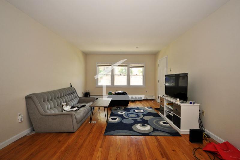 50 Kent St, Brookline Village