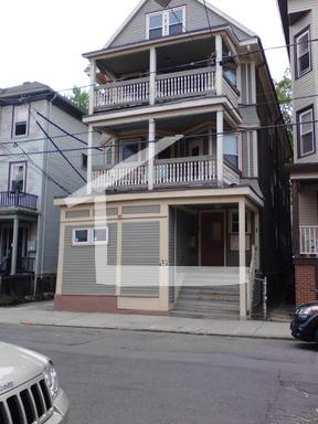 99 Calumet St, Mission Hill