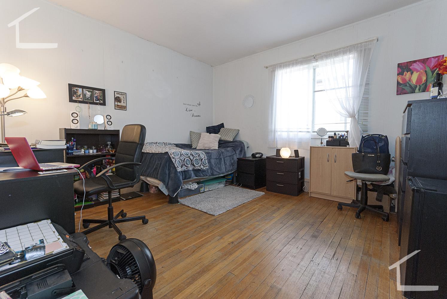 40 Orchard Rd, Brookline Village