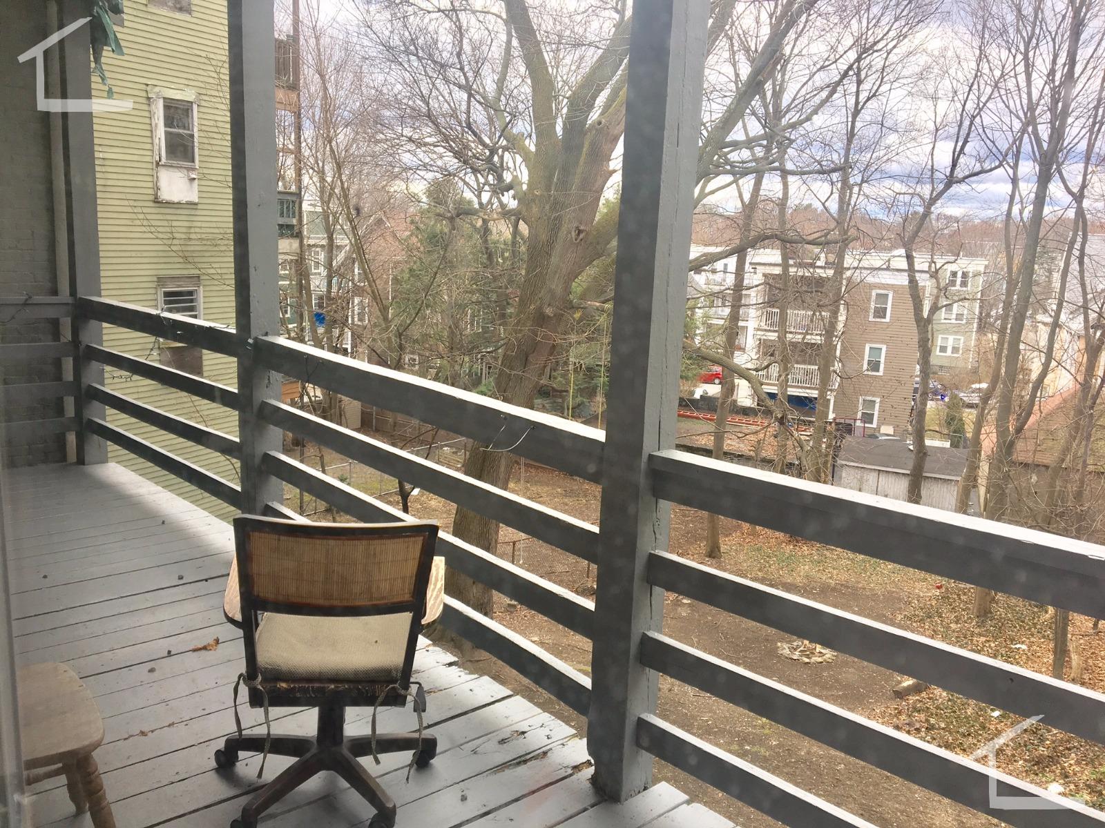 87 Sheridan St, Jamaica Plain