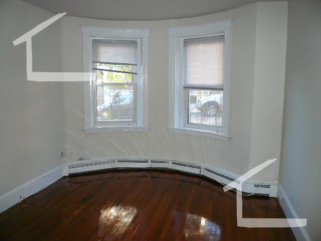 191 Winthrop Rd, Brookline Hills