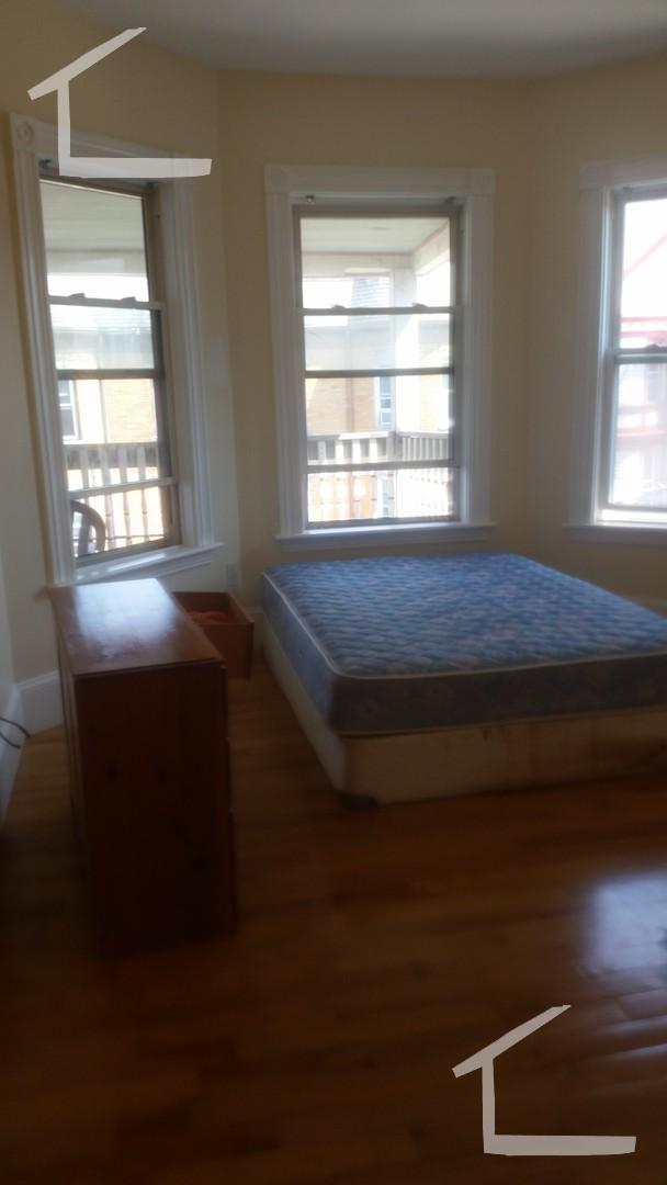 99 Calumet St, Mission Hill