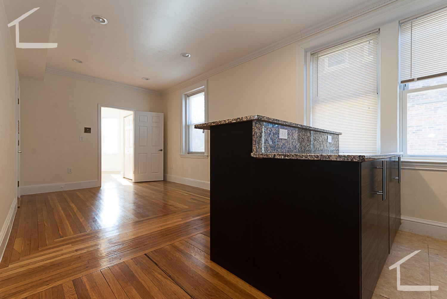 73 Thatcher St, North Brookline