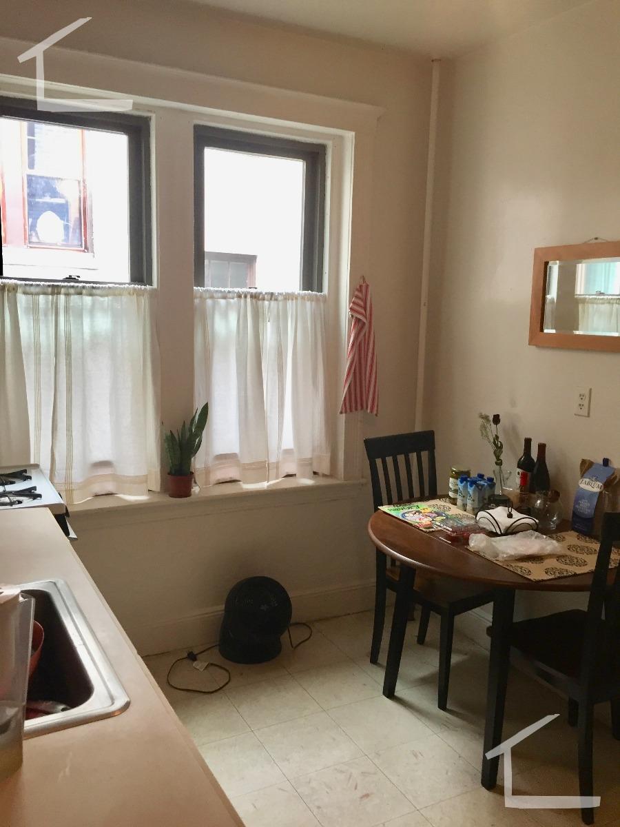 35 Mount Hood Rd, Brighton