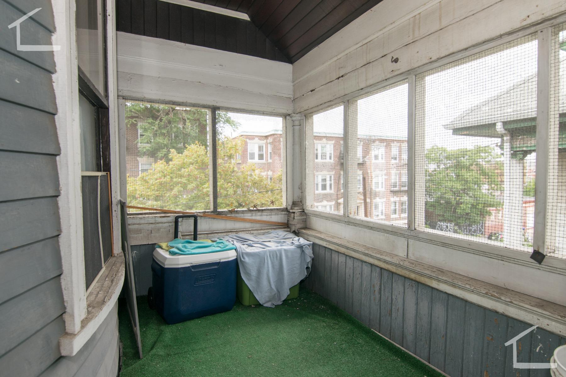 16 Quint Ave, Allston