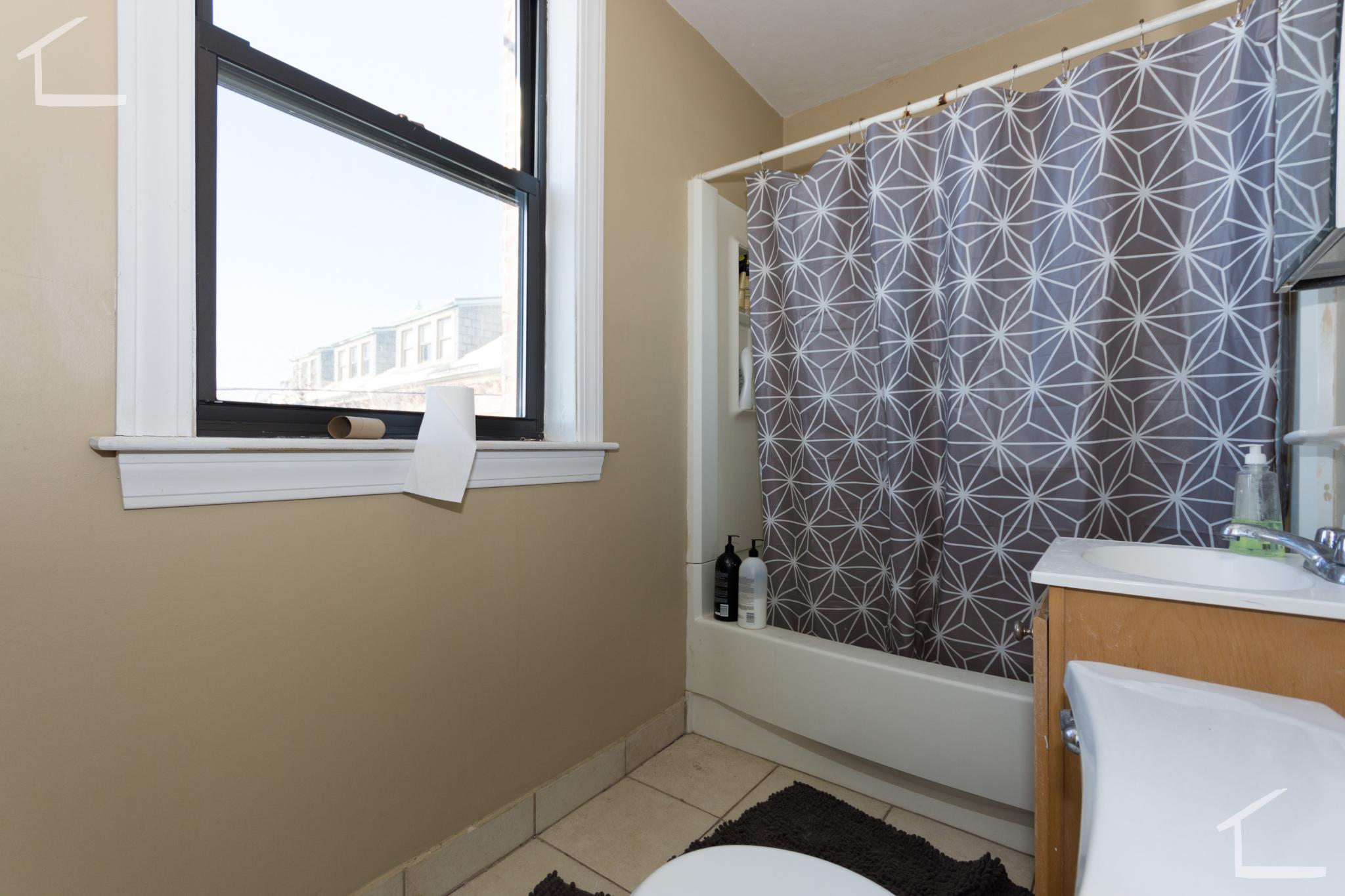 17 Highgate St, Allston