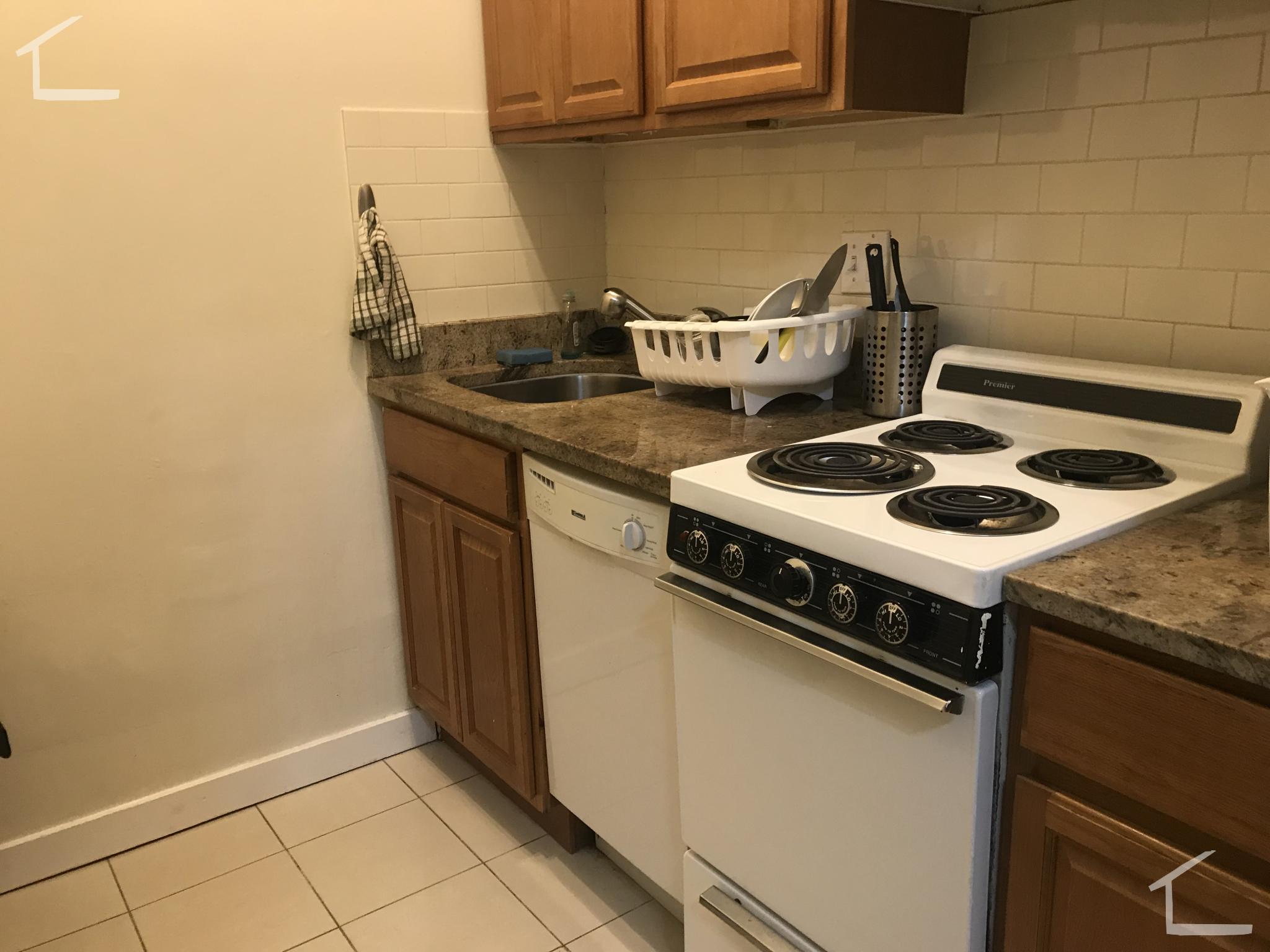 41 Bay State Rd, Fenway