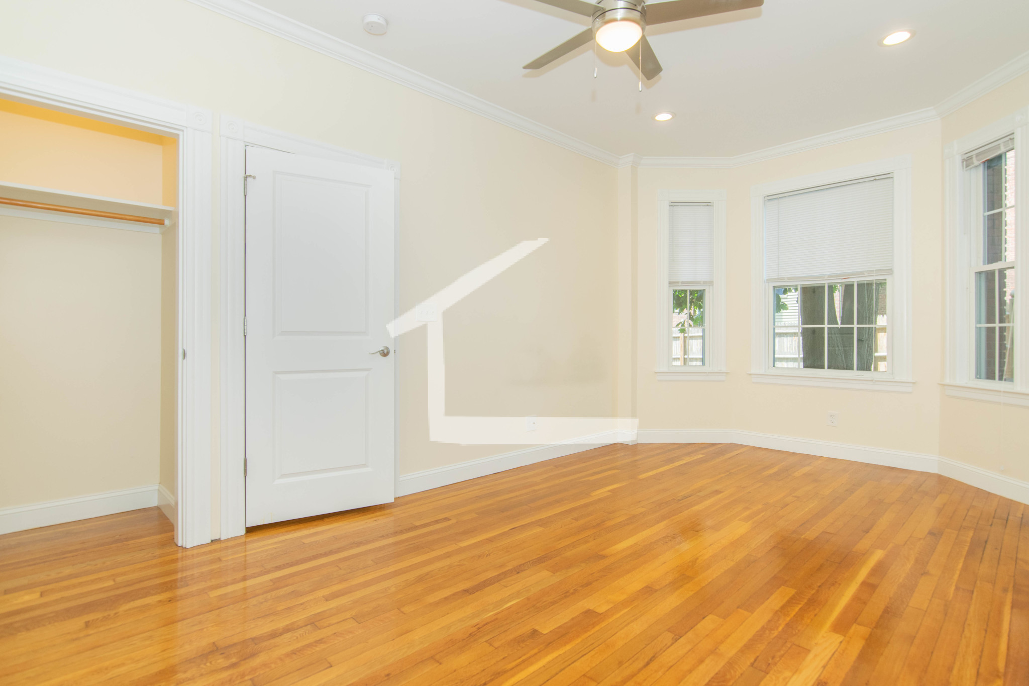 15 Glenville Ave, Allston