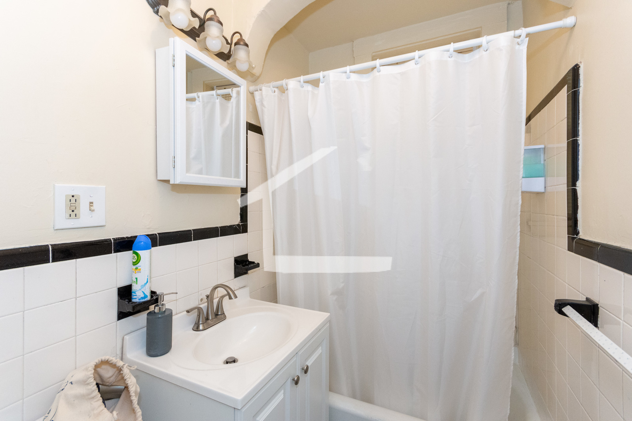 50 Babcock St, North Brookline