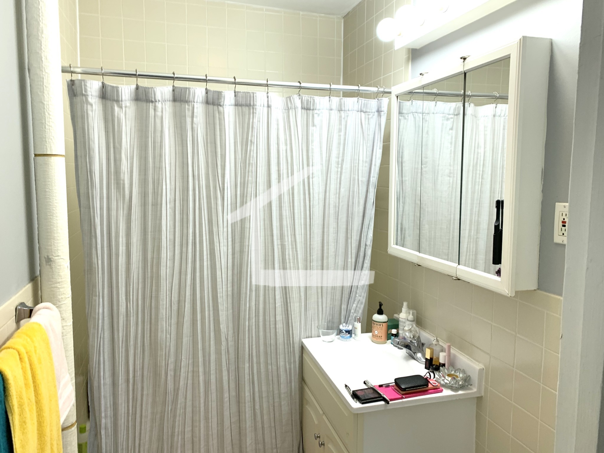 879 Beacon St, Fenway