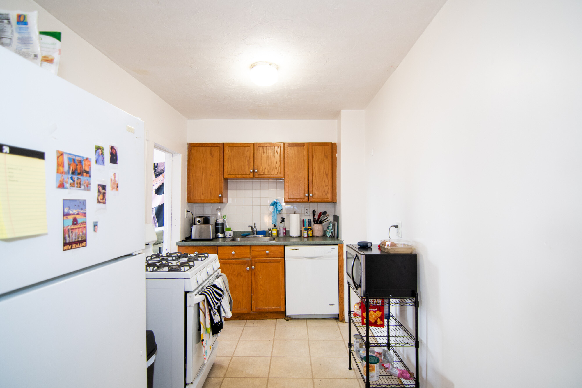 3 bed, 1 bath apartment for rent at 48 Brighton Ave Unit 33, Allston — photo 6 of 7