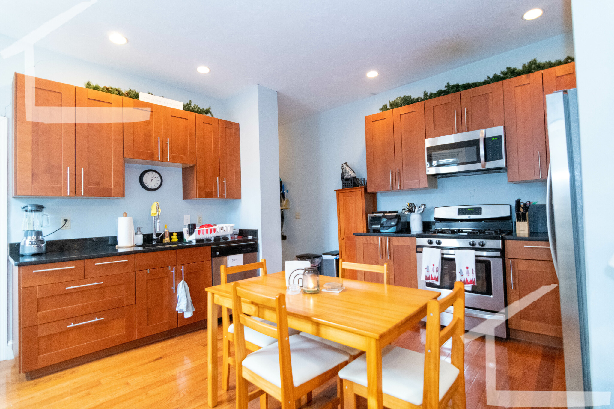 6 8 Glenville Ave, Brighton