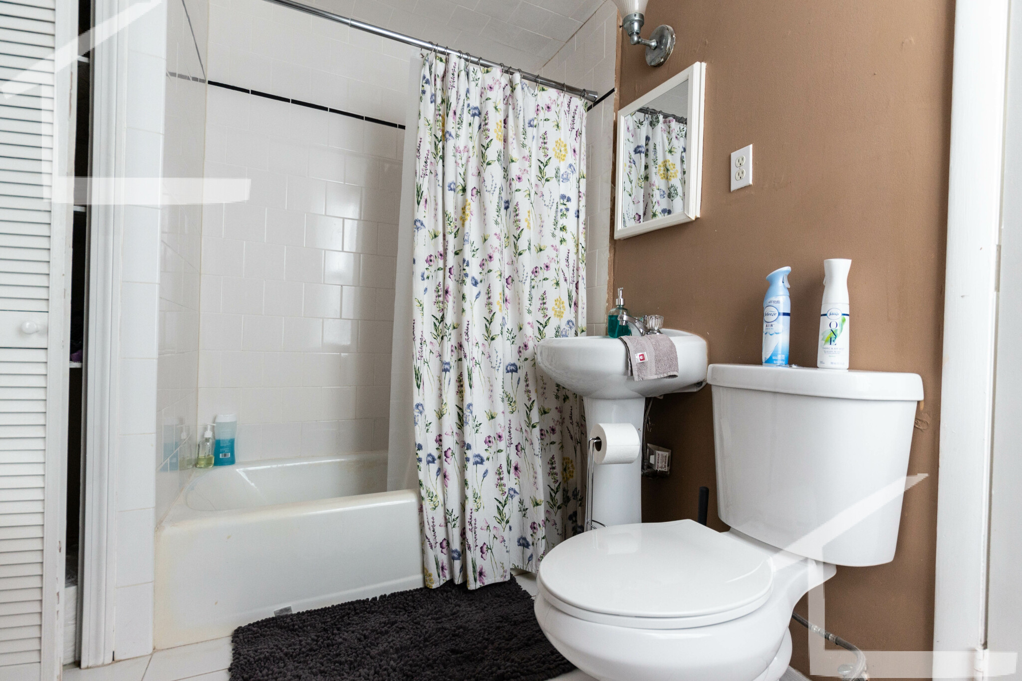 32 Park Vale Ave, Allston