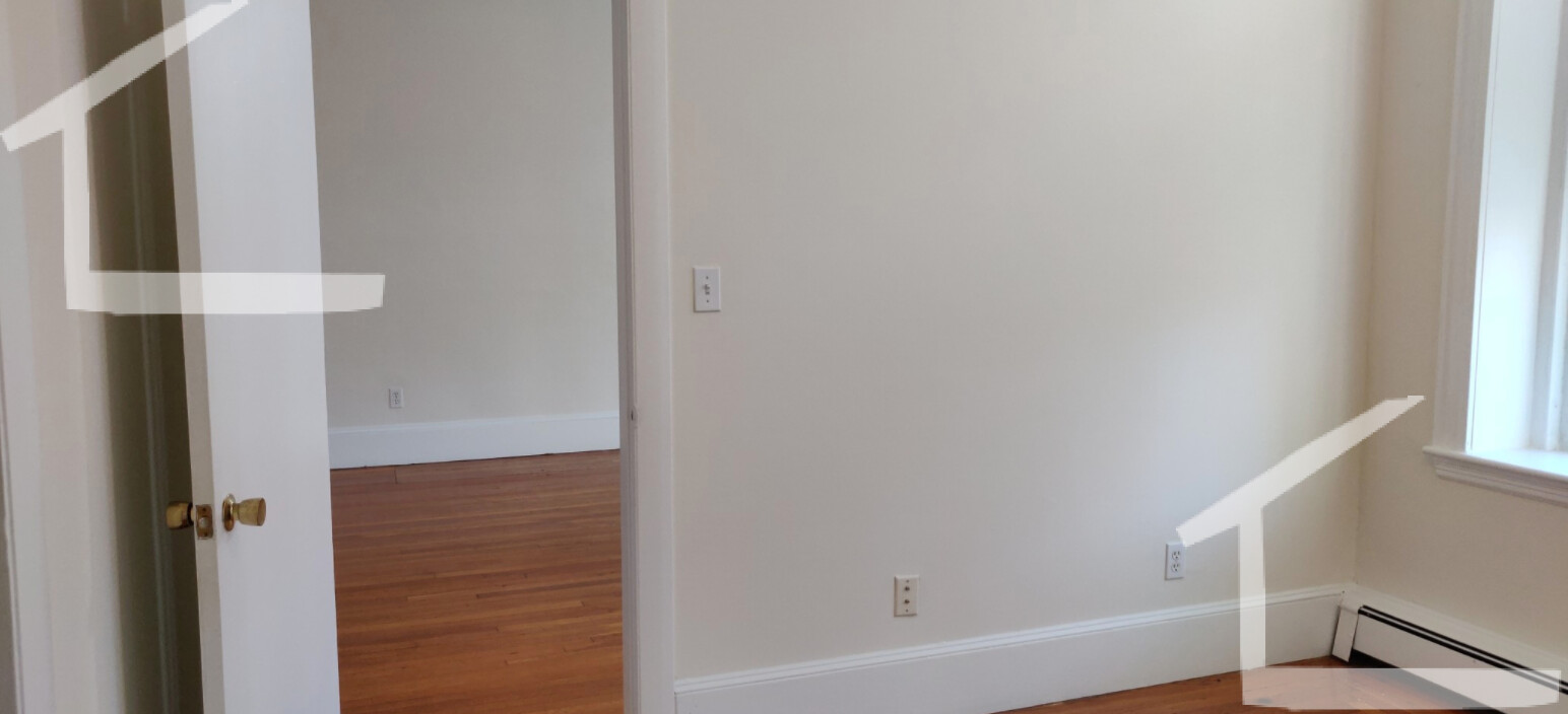 1539 Beacon St, Griggs Park