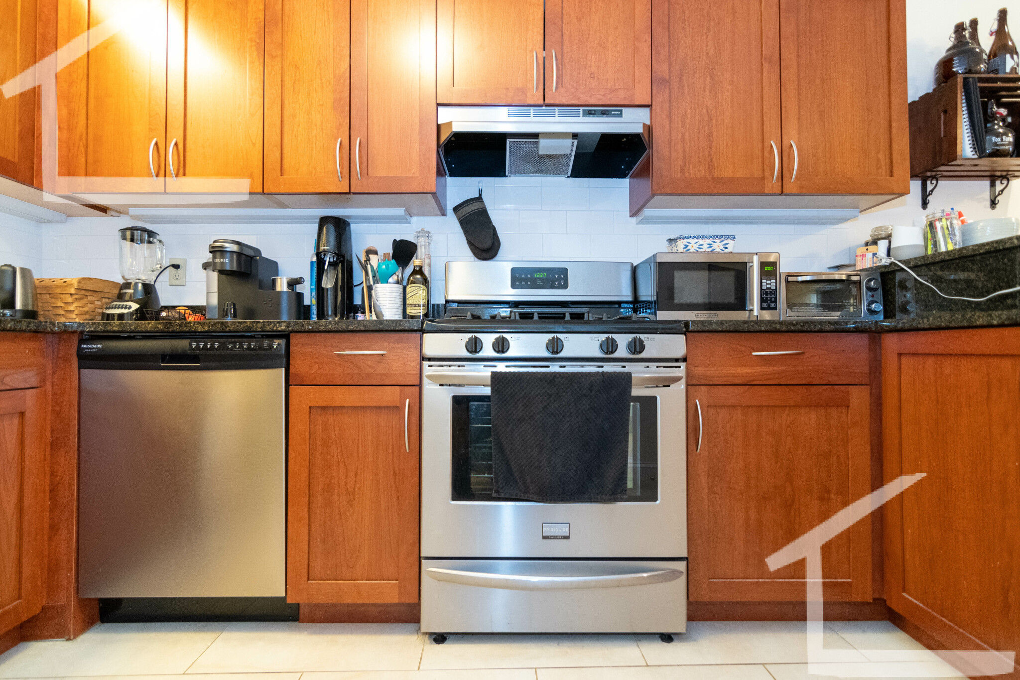 29 Glenville Ave, Allston