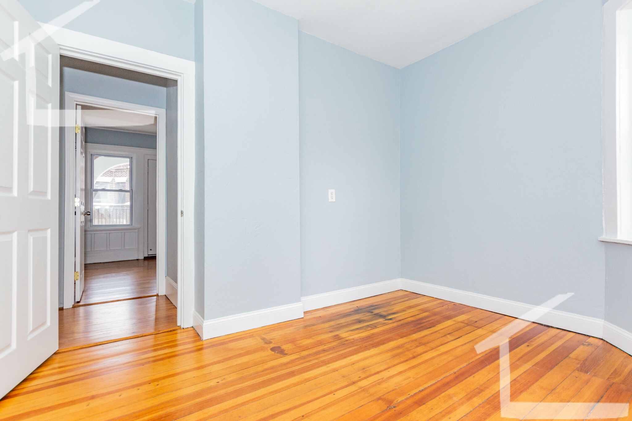4 bed, 1.5 bath apartment for rent at 43 Boulevard Ter Unit 3, Allston — photo 5 of 13