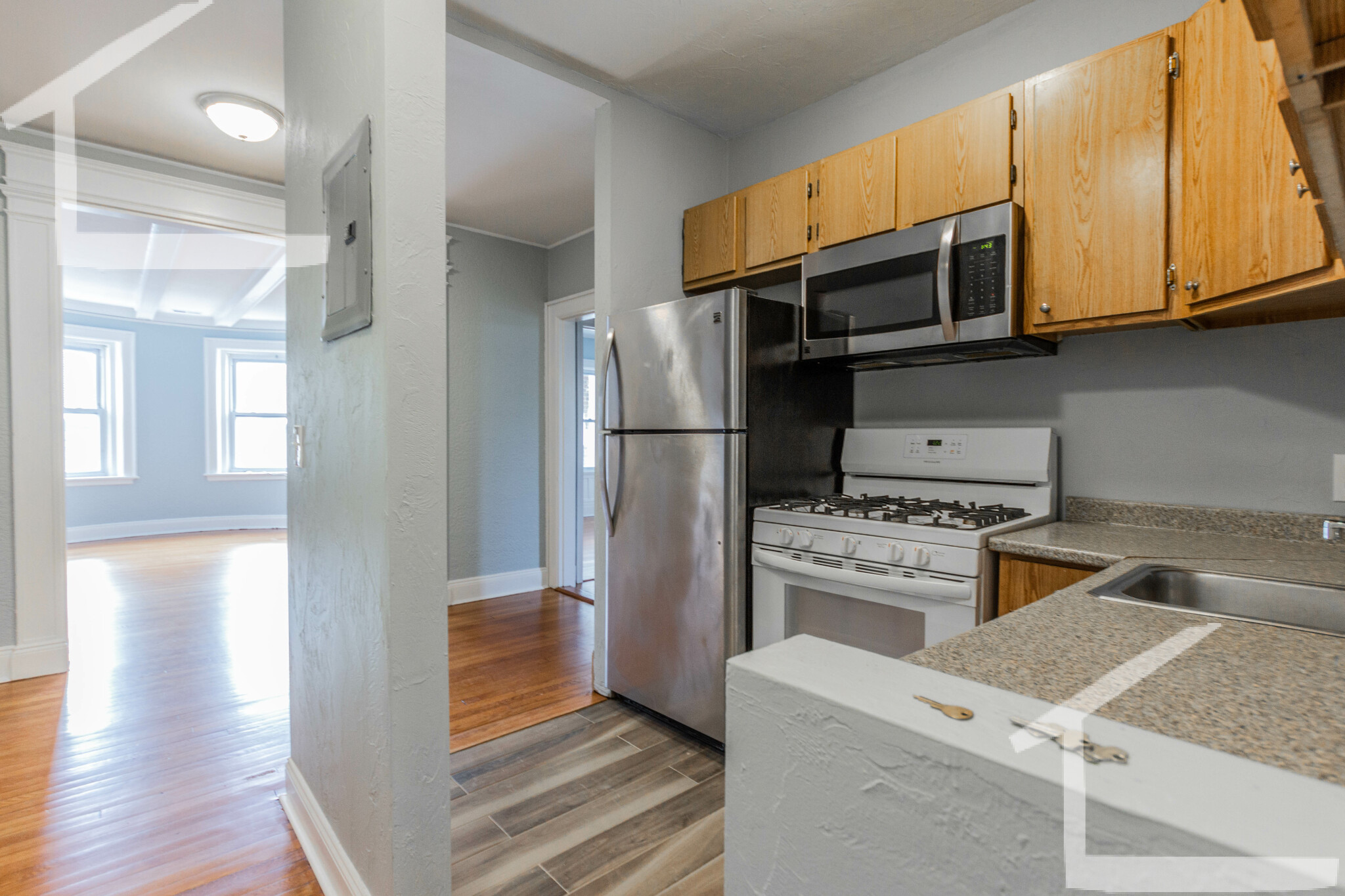 4 bed, 1.5 bath apartment for rent at 43 Boulevard Ter Unit 3, Allston — photo 10 of 13