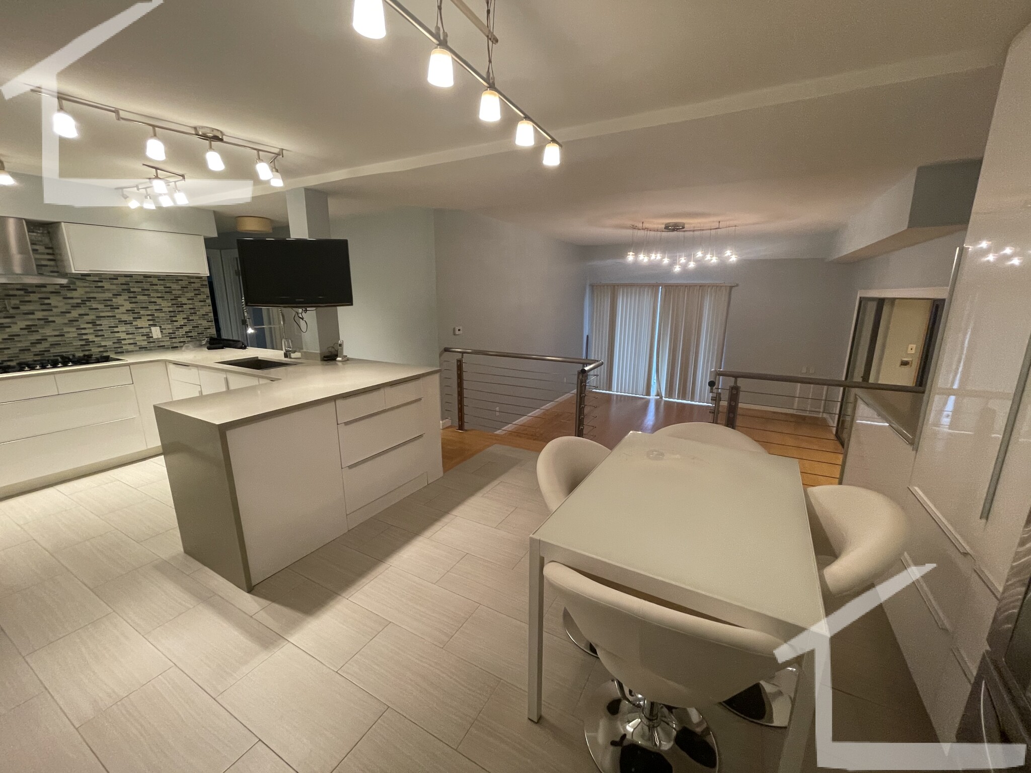 57 Broadlawn Park, Chestnut Hill