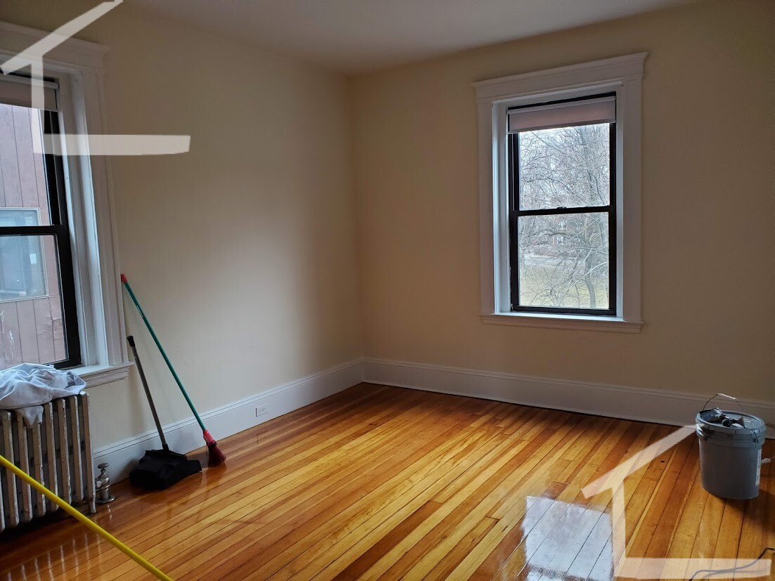 143 Freeman St, Coolidge Corner