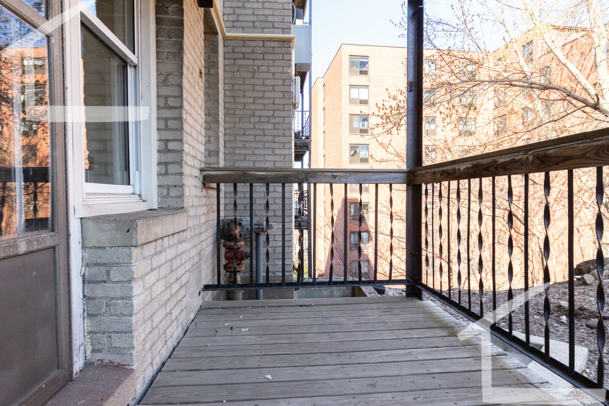 1626 Commonwealth Ave, Brighton