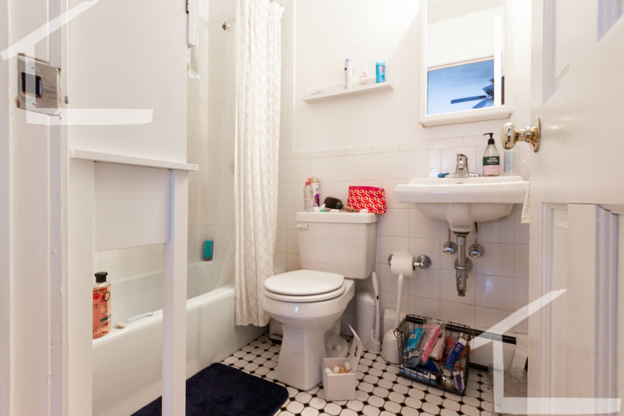 17 Keswick St, Fenway