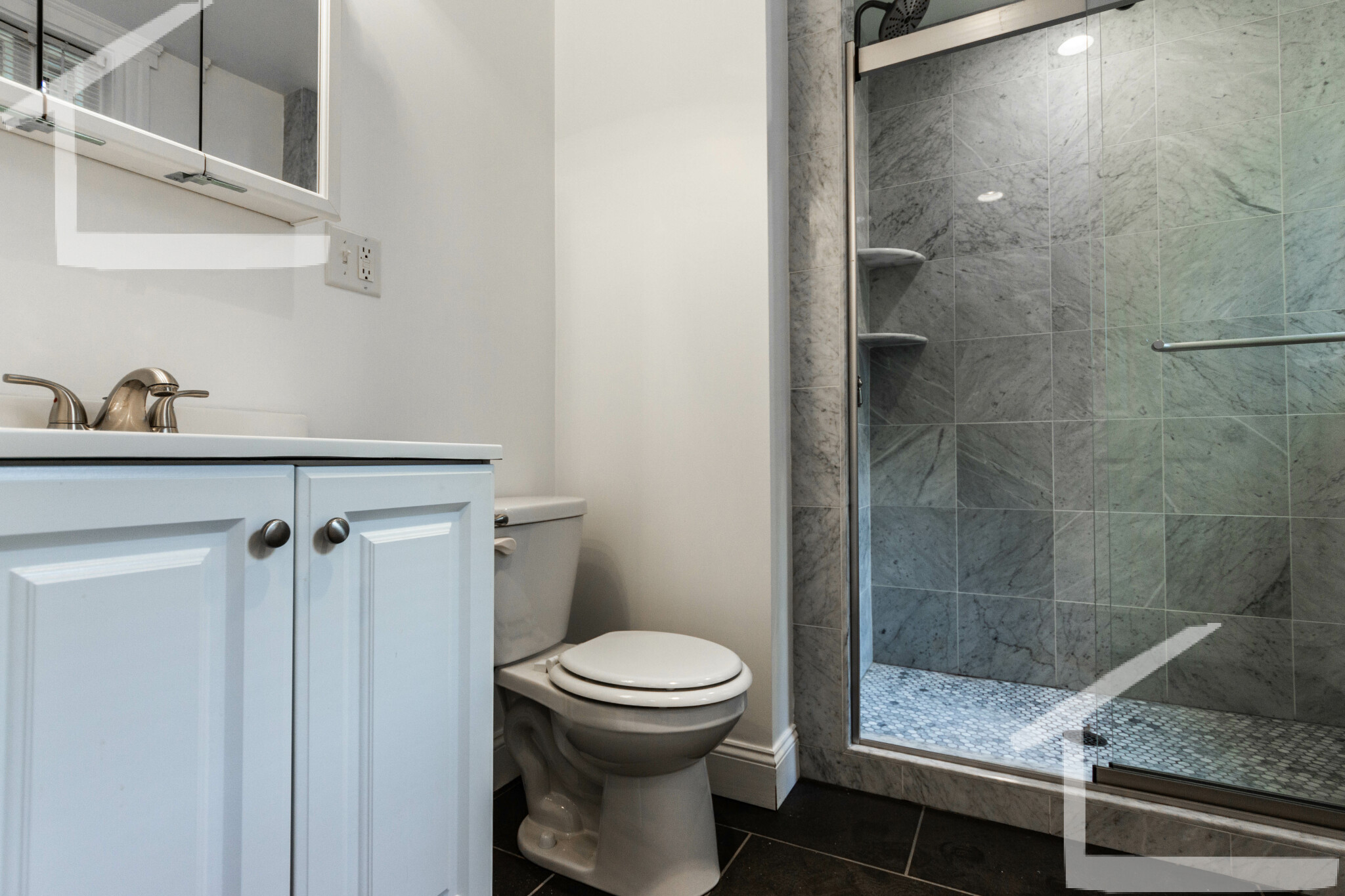 55 Queensberry St, Fenway