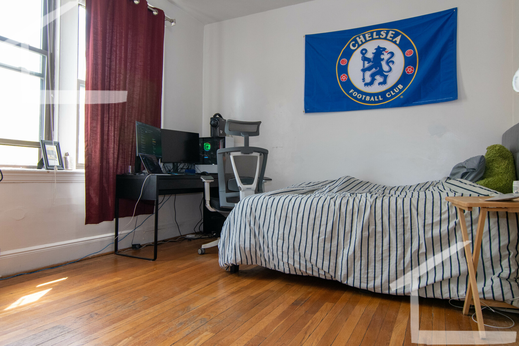 35 Mount Hood Rd, Brighton