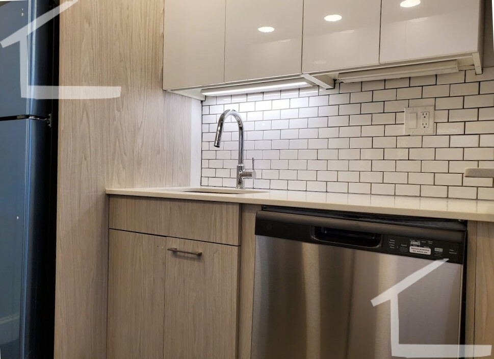 120 Peterborough St, Fenway