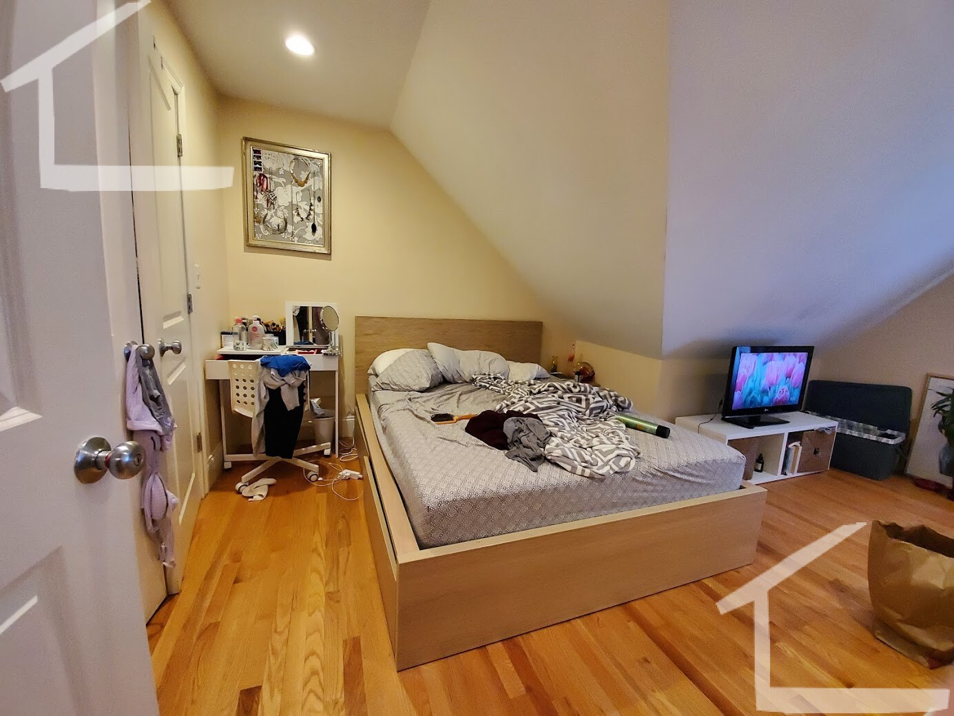 25 Lothrop St, Brighton