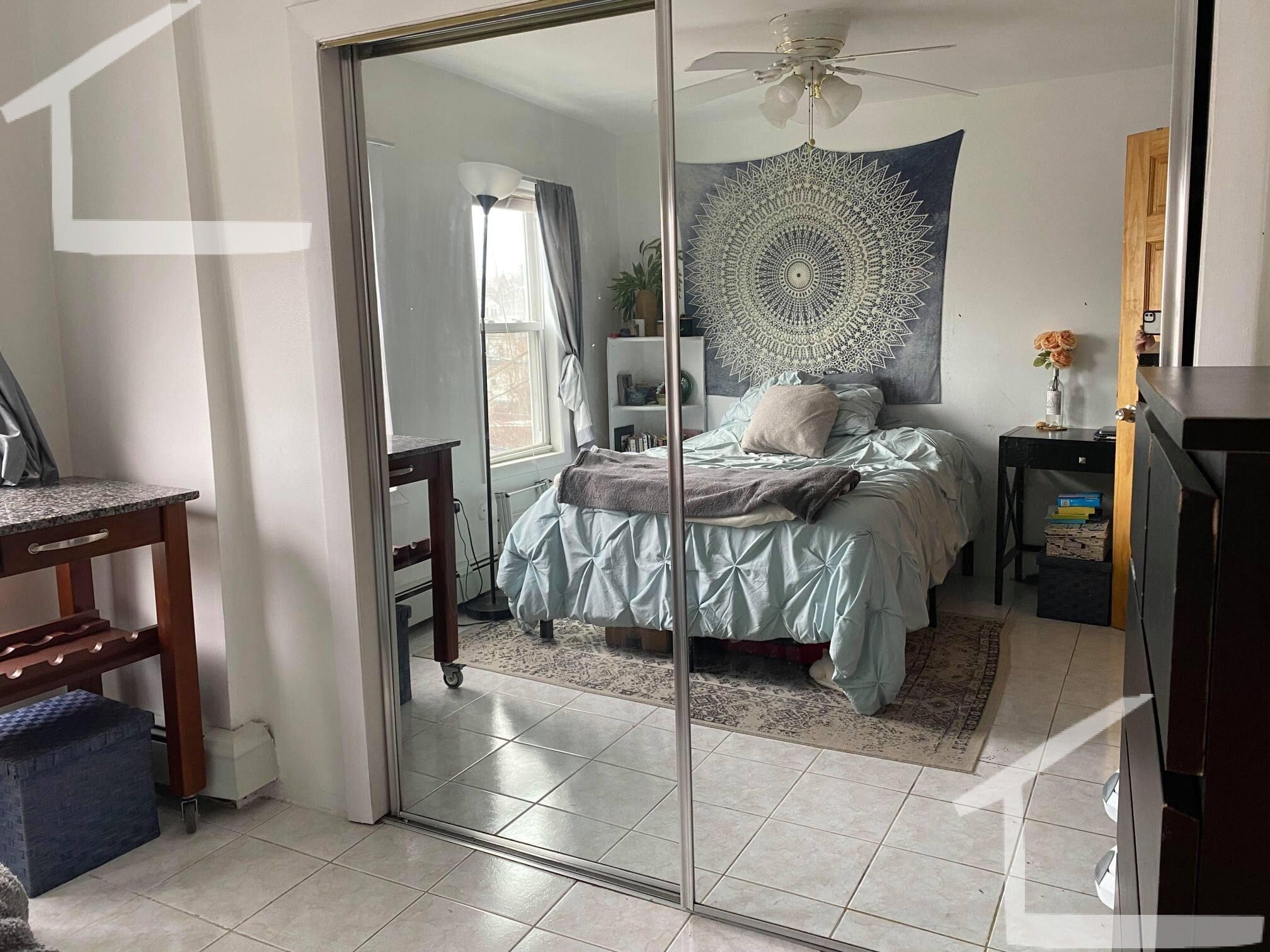 8 Starr Ln, Roslindale