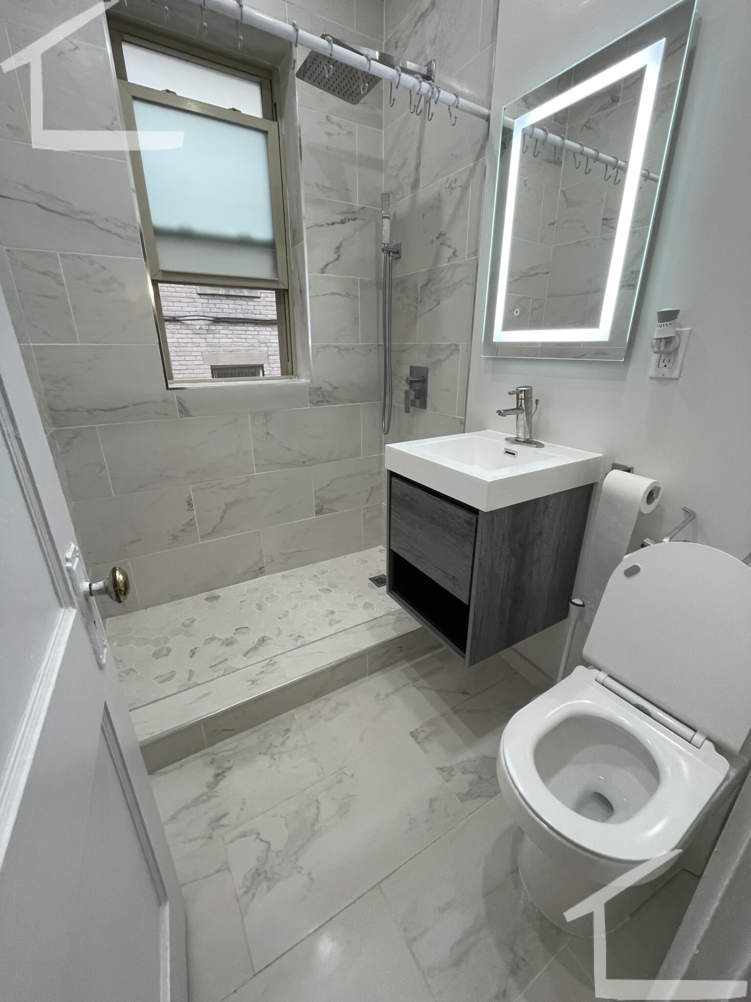 1673 Commonwealth Ave, Brighton