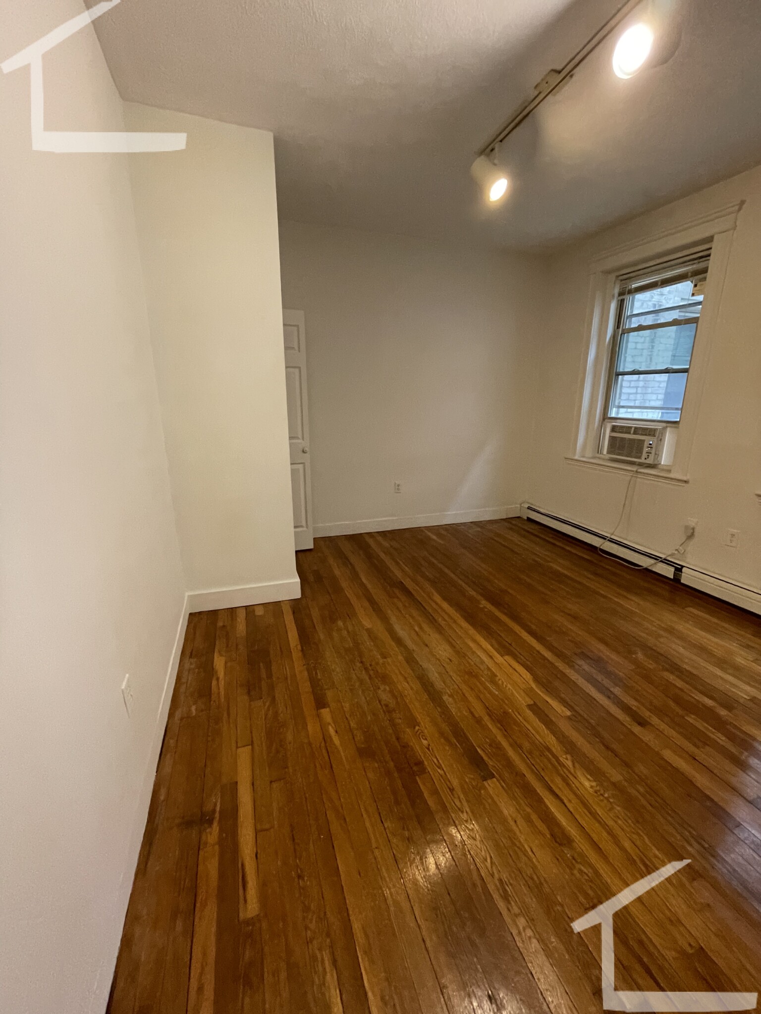 1673 Commonwealth Ave, Brighton