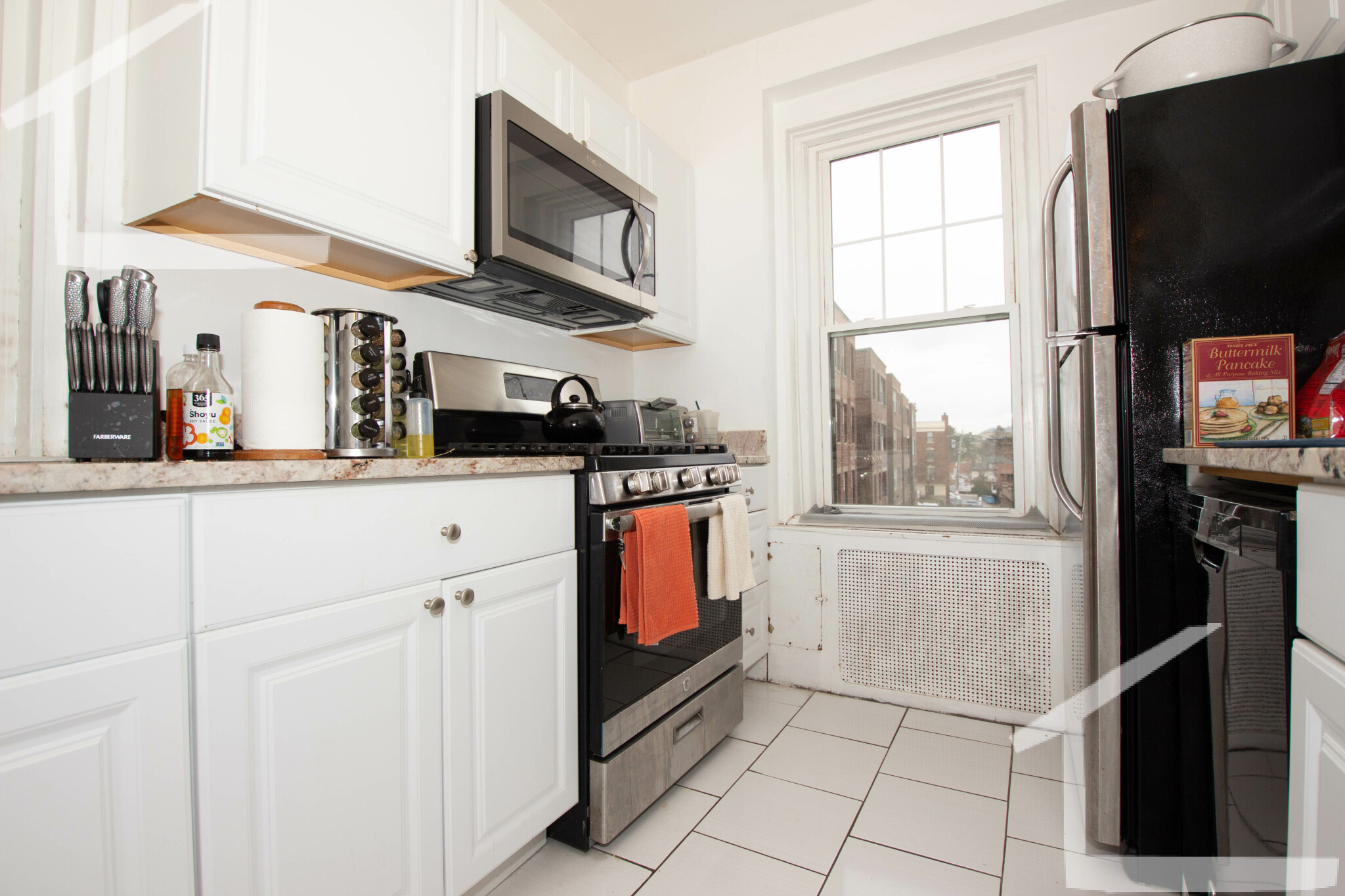 2001 Commonwealth Ave, Brighton