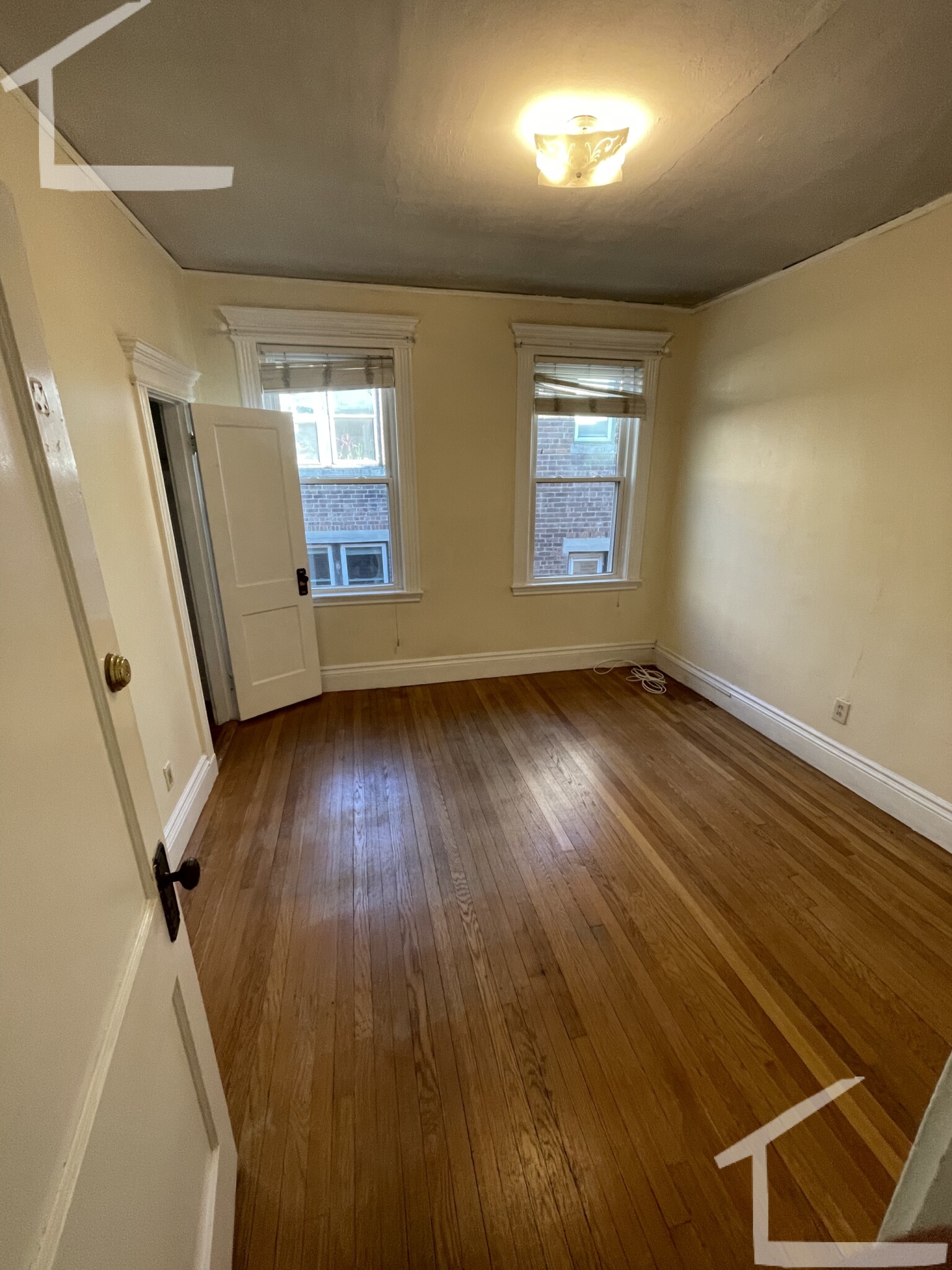 1719 Commonwealth Ave, Brighton