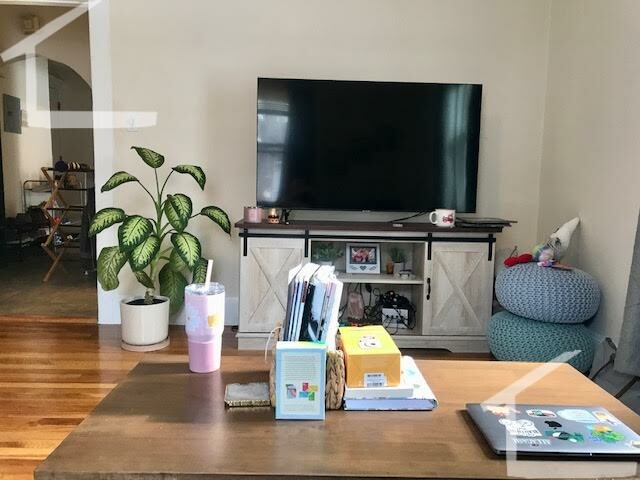 22 Chiswick, Brighton