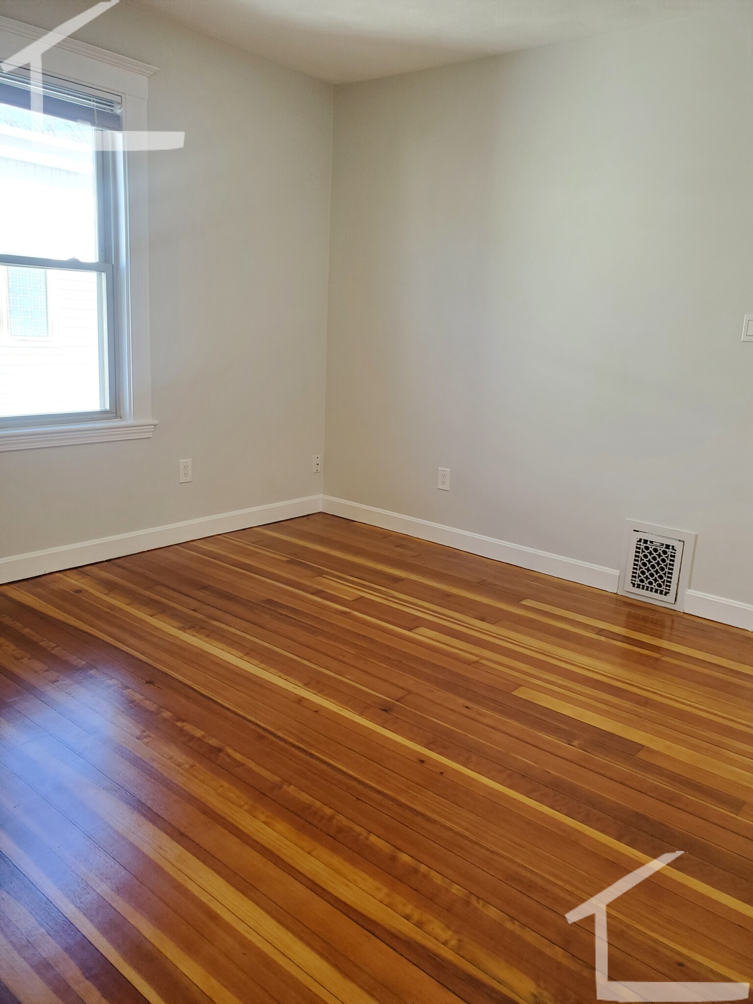 31 Montfern Ave, Brighton