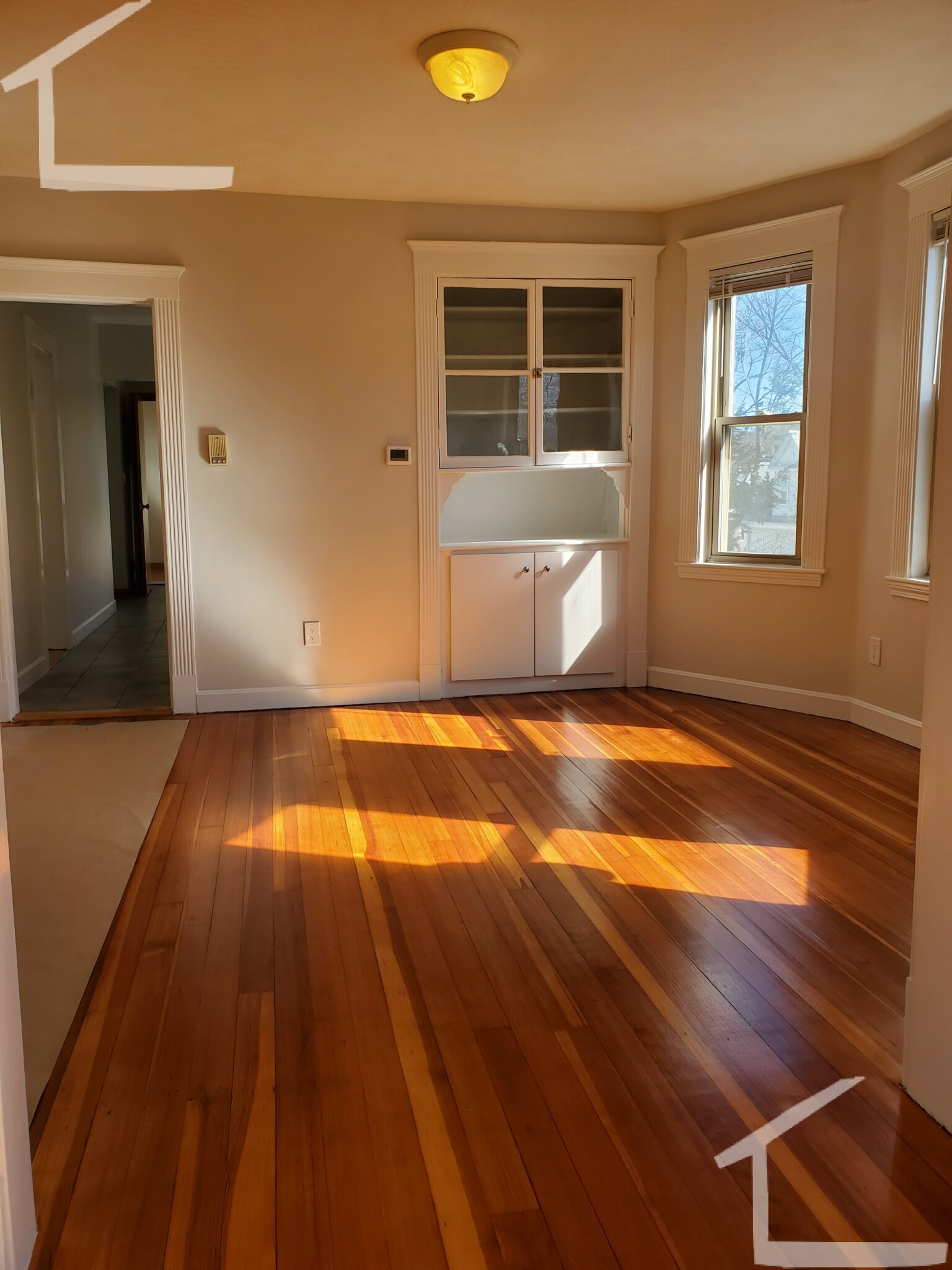 31 Montfern Ave, Brighton