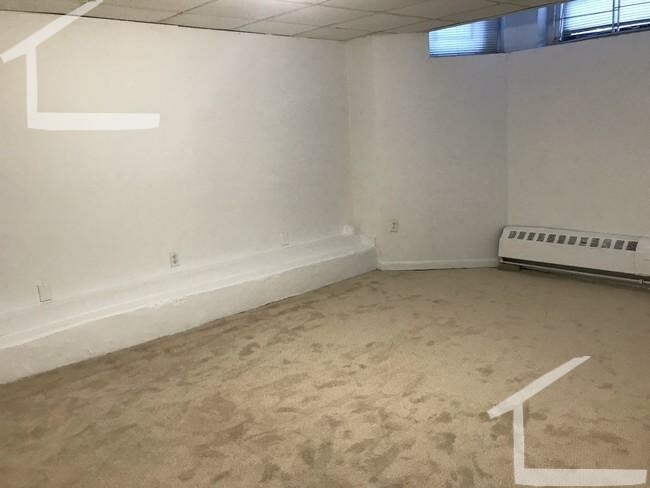 238 Hemenway St, Fenway