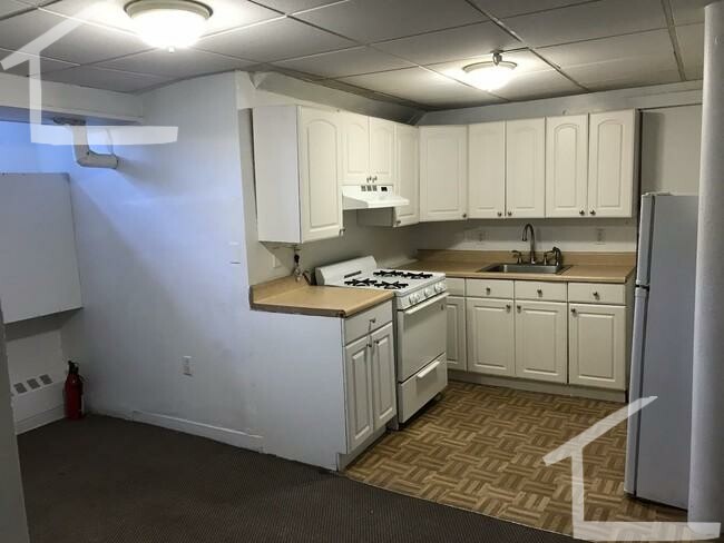 238 Hemenway St, Fenway