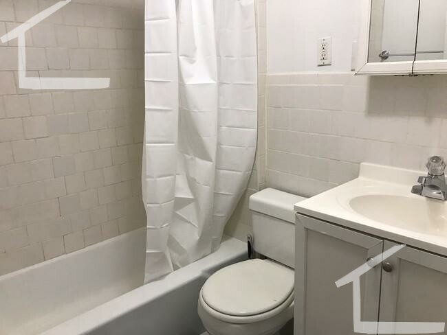 238 Hemenway St, Fenway