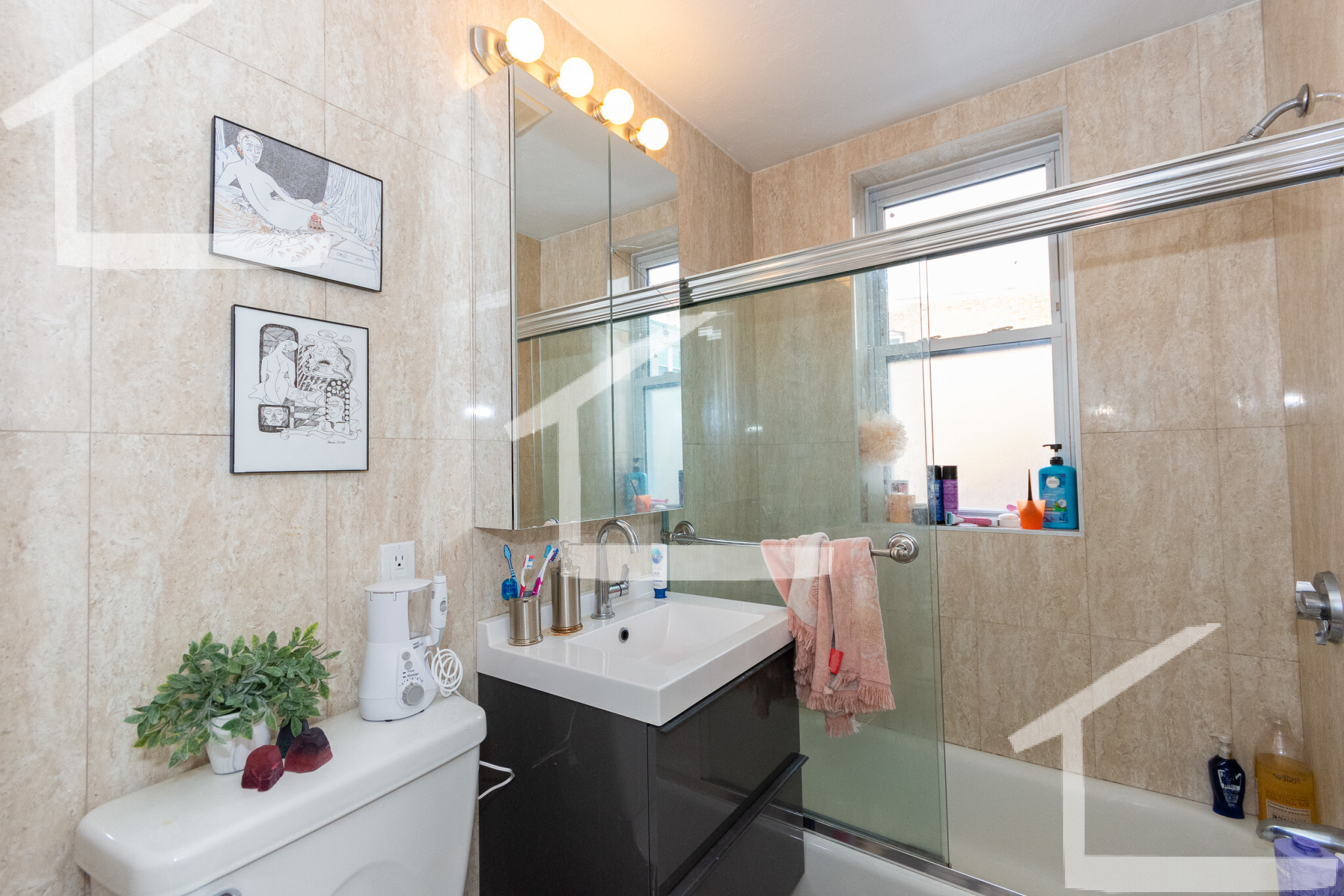 69 Babcock St, Coolidge Corner