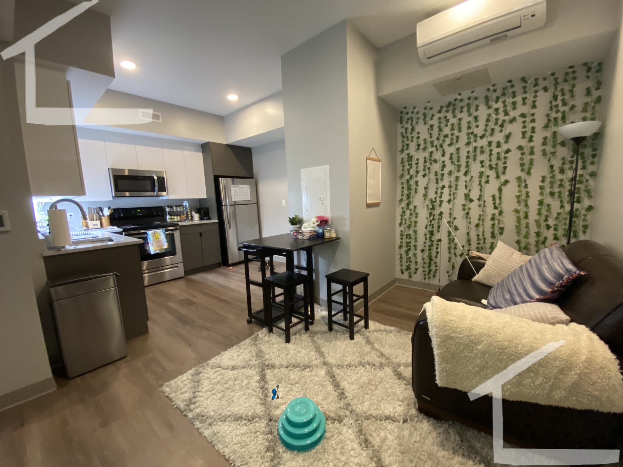 100 Hemenway St, Fenway