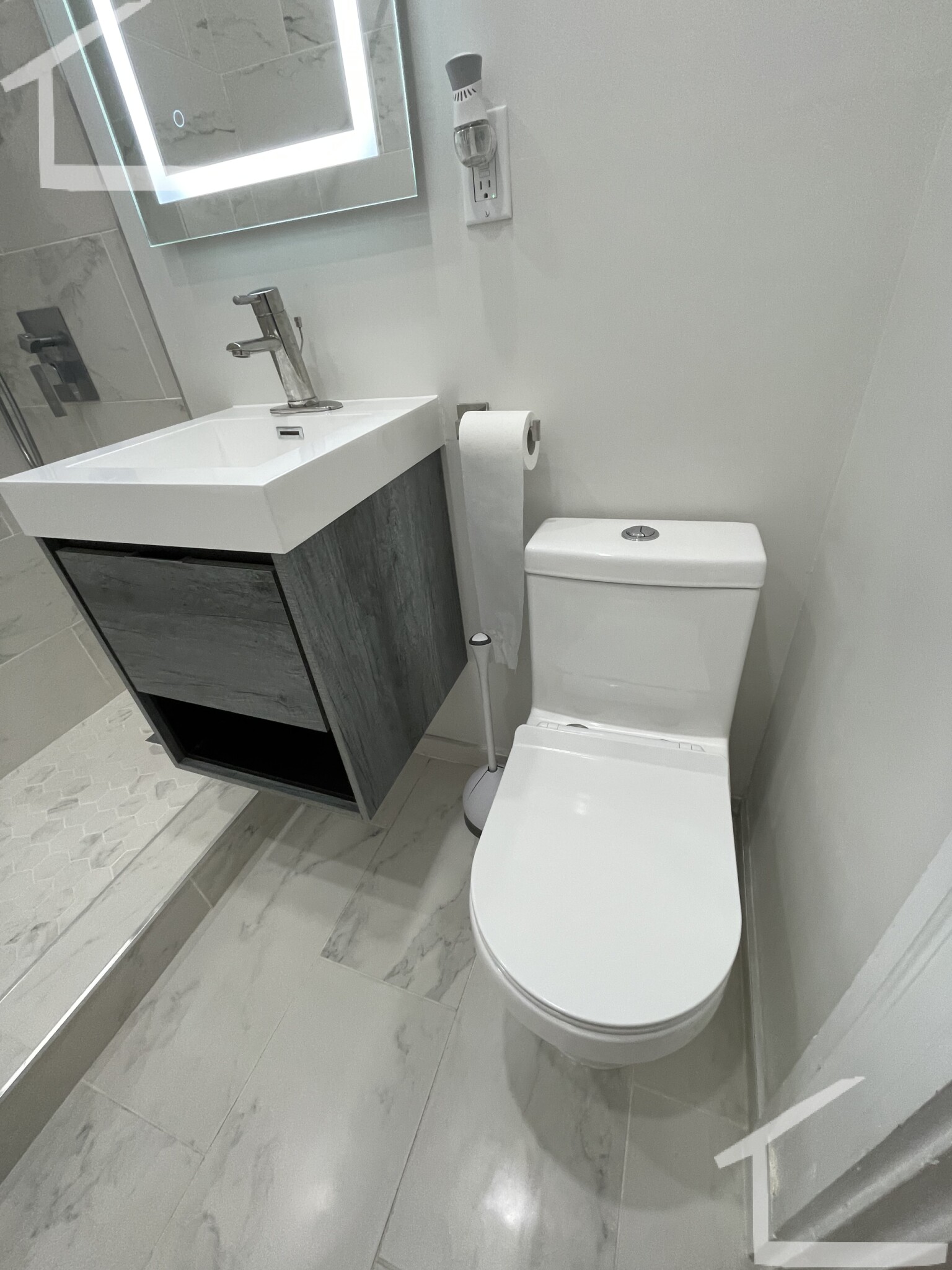 1673 Commonwealth Ave, Brighton